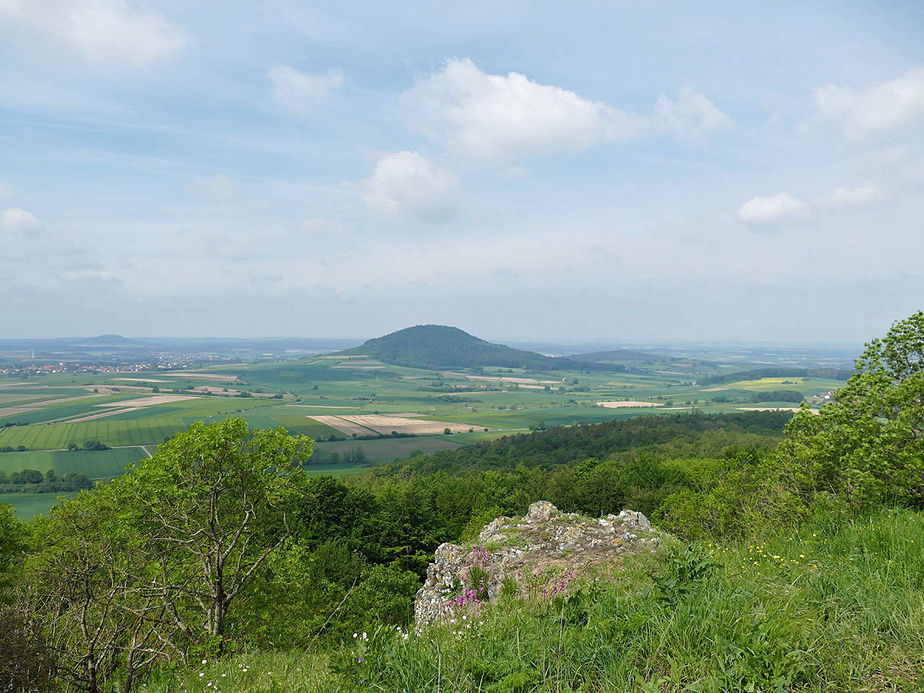 Der Hasunger Berg (Foto: Karl-Franz Thiede)